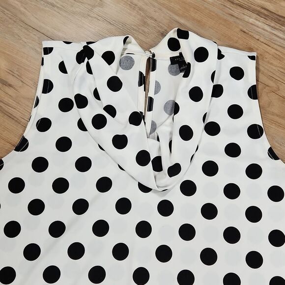🔺️Ann Taylor White w/Black Polka Dot Cowl Neck Sleeveless Top Large - Picture 3 of 9